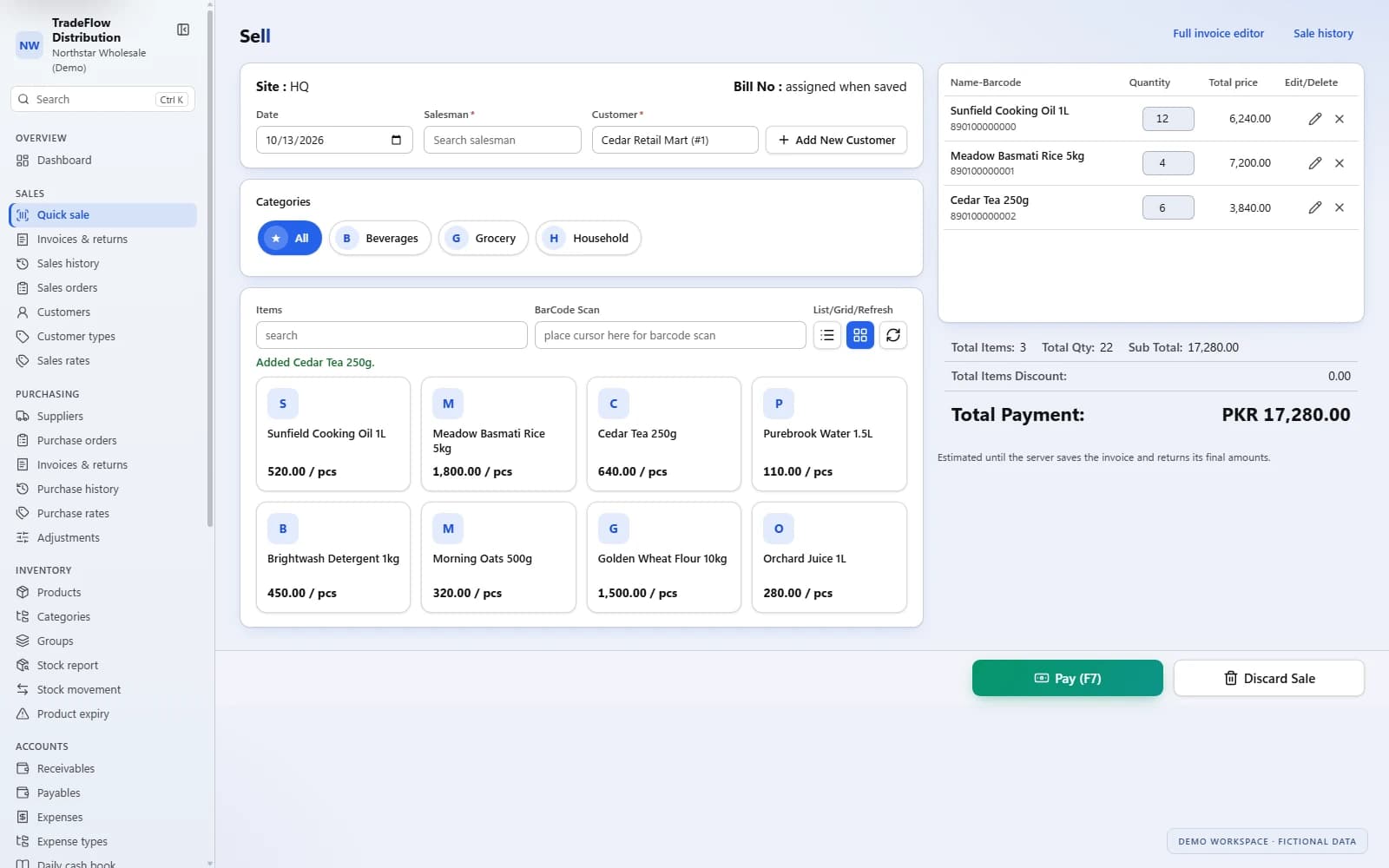 TradeFlow Quick Sale in light mode with a fictional customer, product catalog, three cart items and payment total.